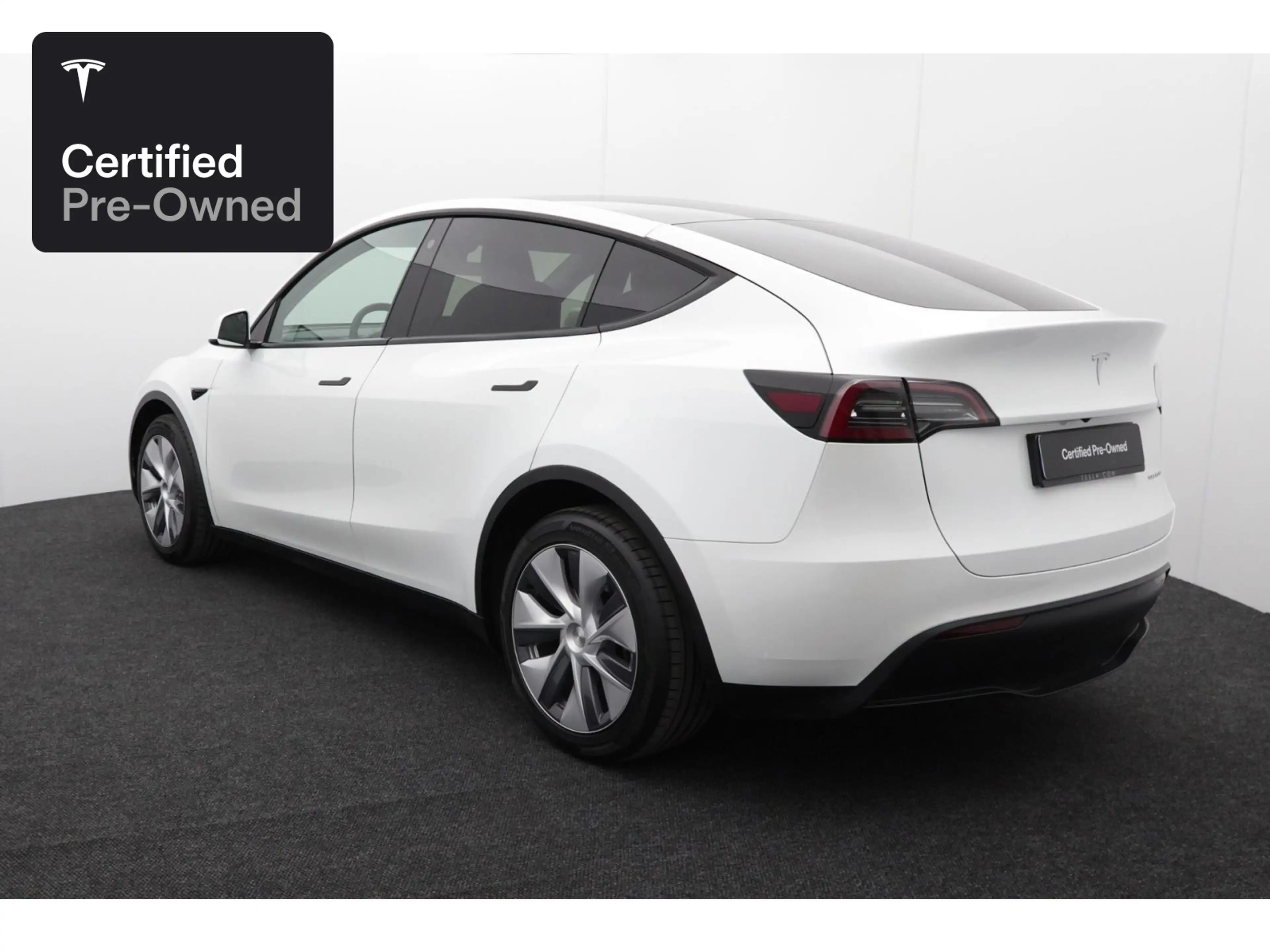 Tesla Model Y Long Range AWD "Certified Pre-Owned" — photo 6