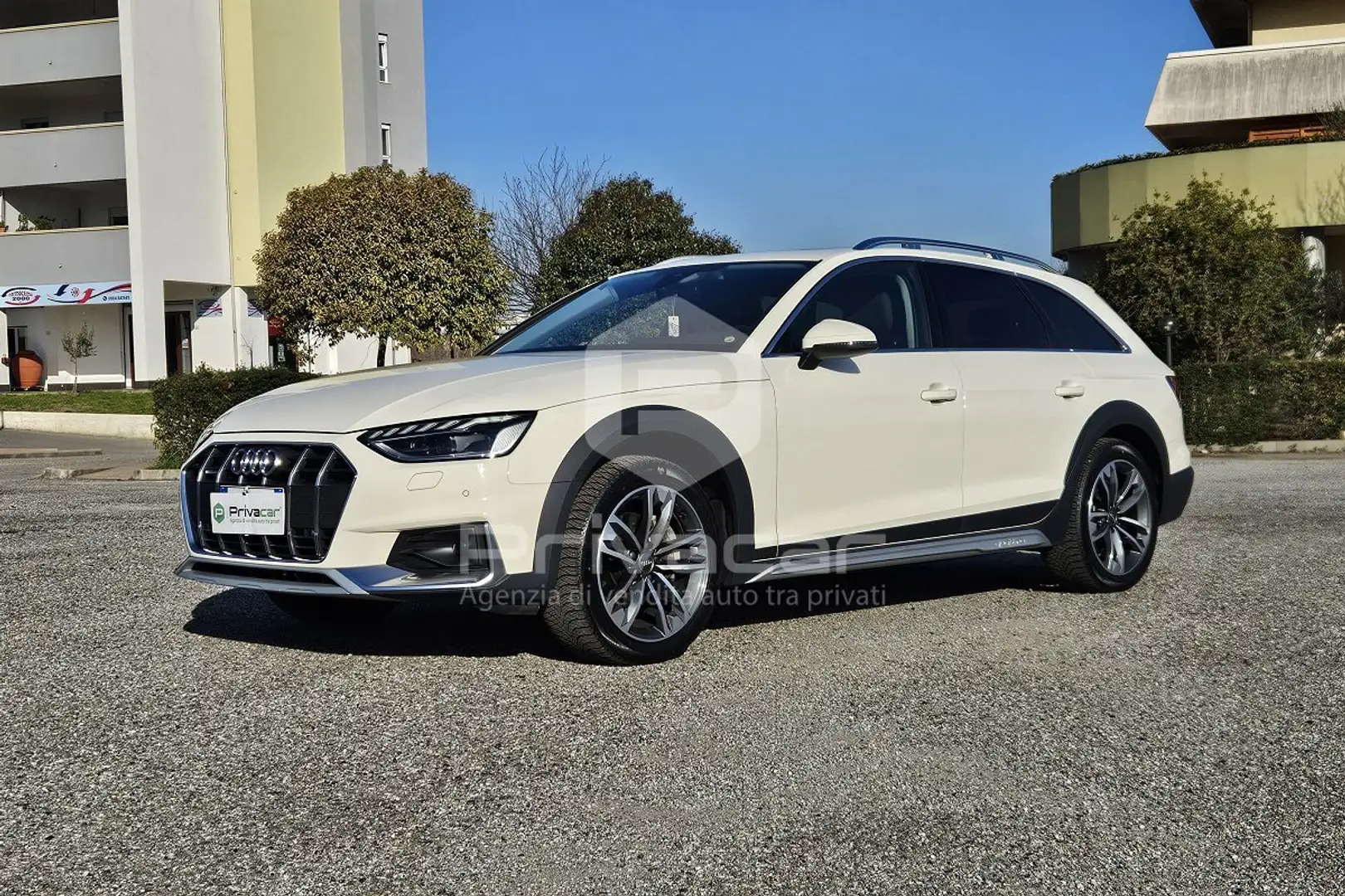 Audi A4 allroad A4 allroad 40 TDI 204 CV S tronic Business Bílá - 1