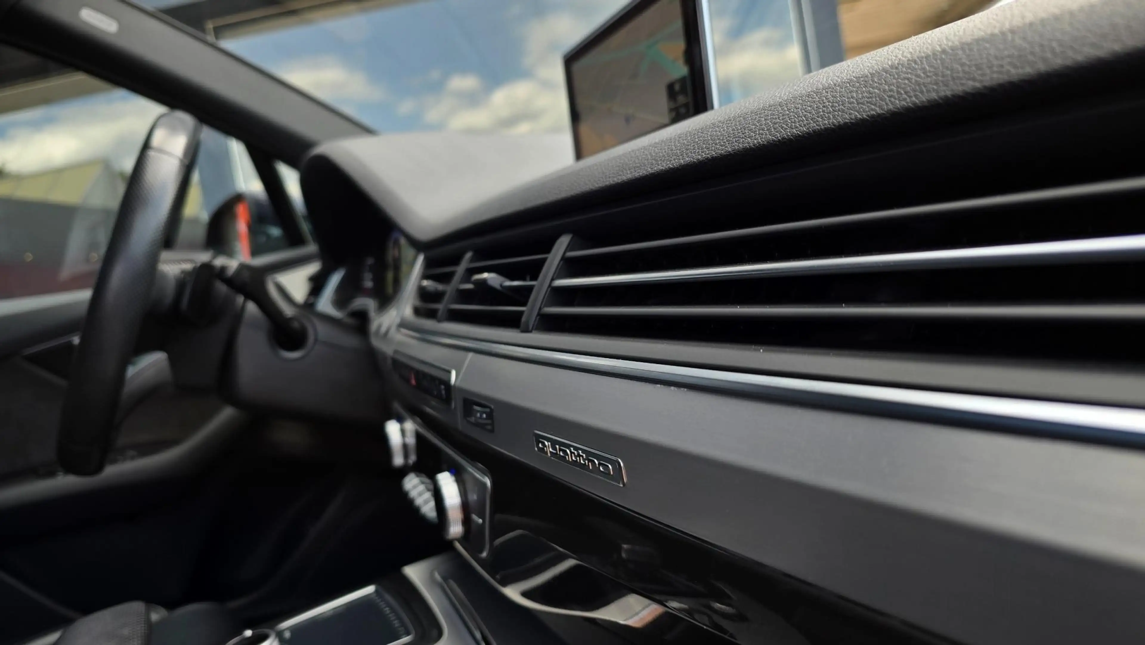 Audi Q7 e-tron 3.0 TDI quattro Sport | 132.000KM | Sline | Automa — photo 15