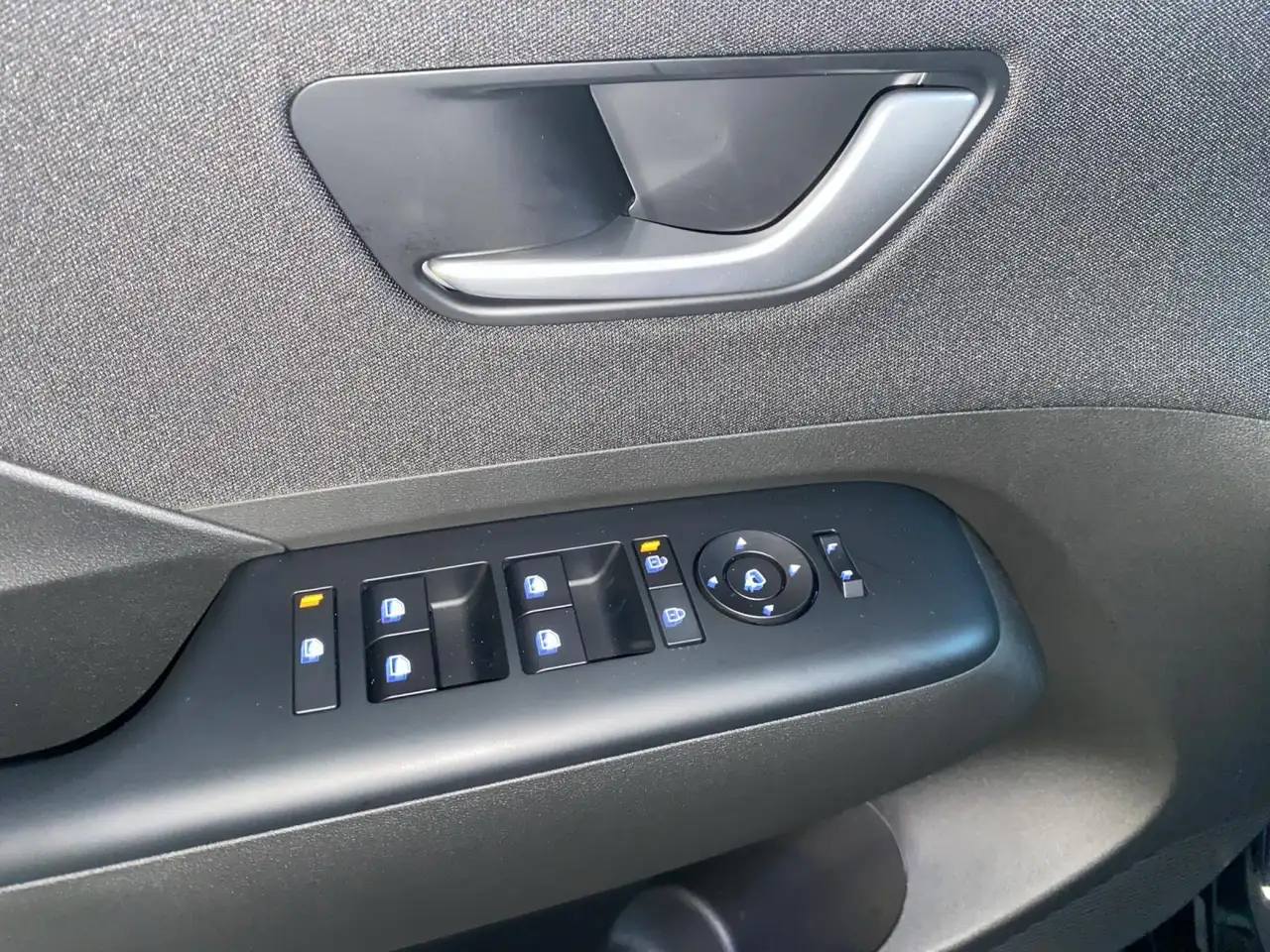 Hyundai KONA EV TREND I 65,4 kWh I NAVI I LED I RFK I 17