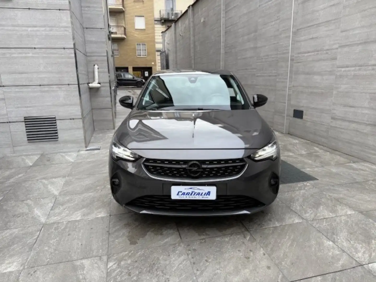 Opel Corsa 1.2 Elegance Gris - 2