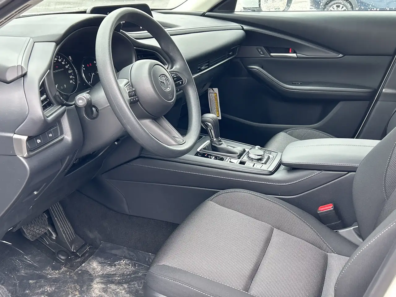 Mazda CX-30 снимка Mazda CX-30