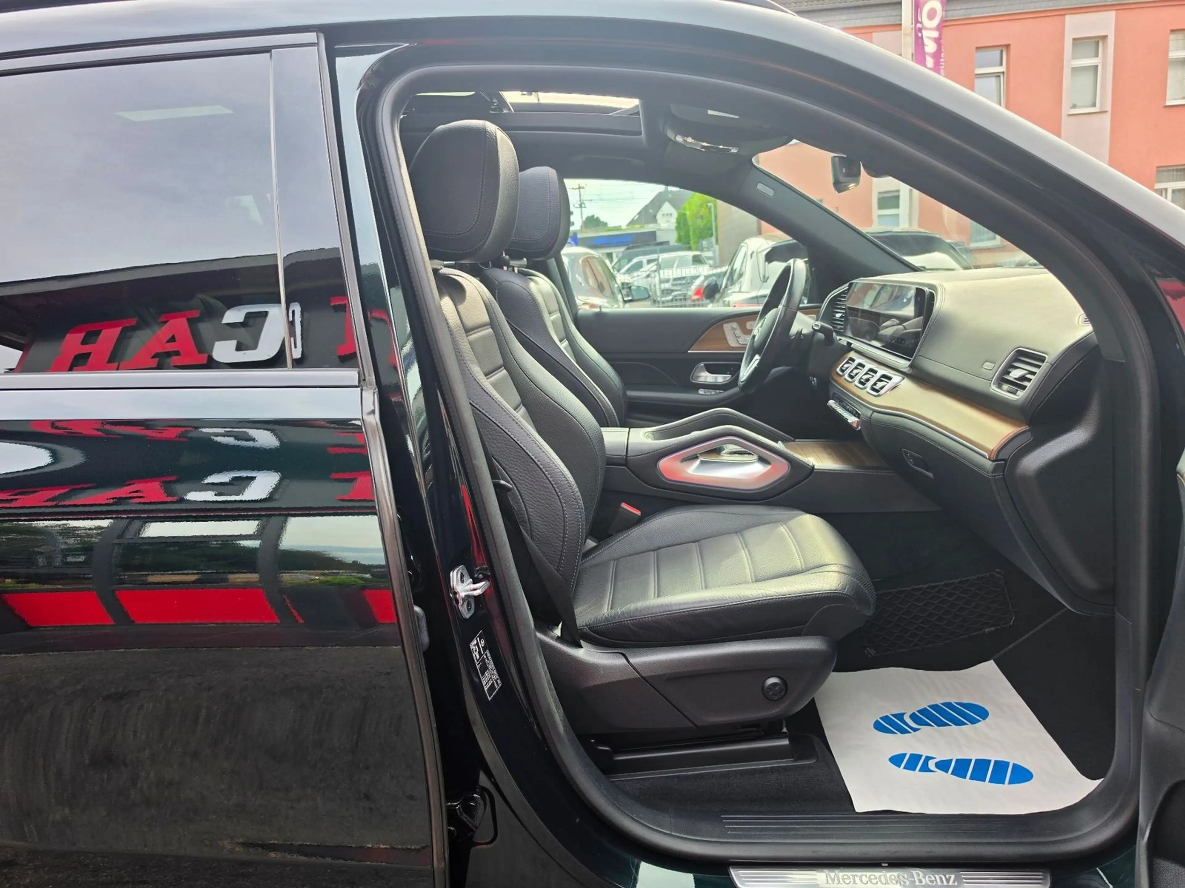 Mercedes-Benz GLS 400 d  AMG Line 4Matic/Pano/360°/7Sitzer/Bur — photo 12
