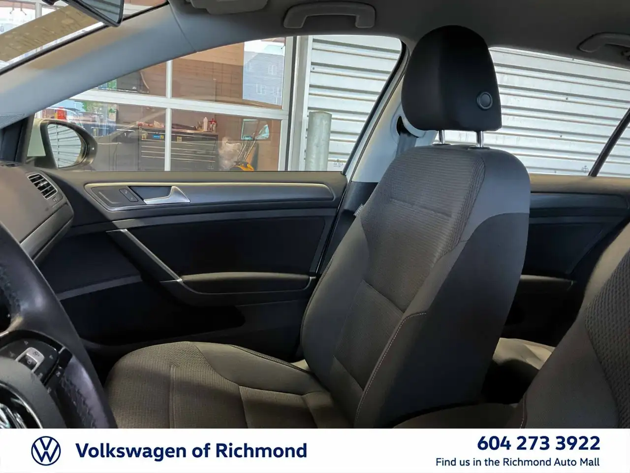 Volkswagen Golf снимка Volkswagen Golf