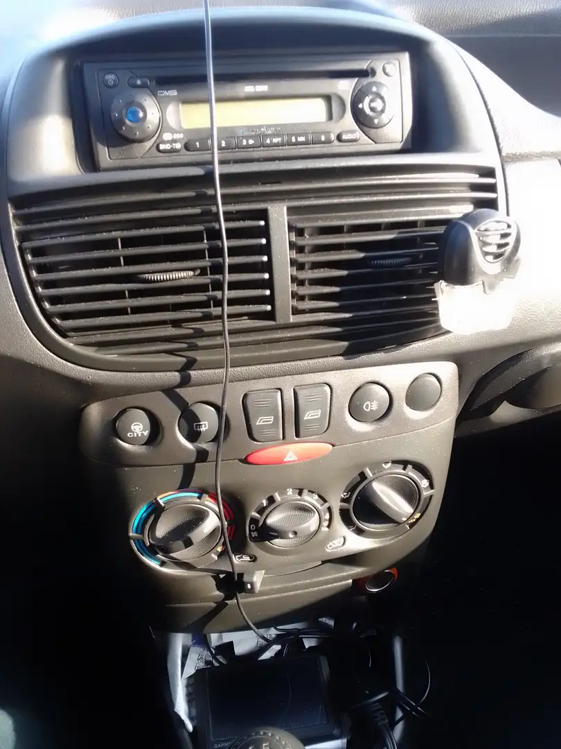 Fiat Punto Punto 1.2 8V Active Clima Gold - 2