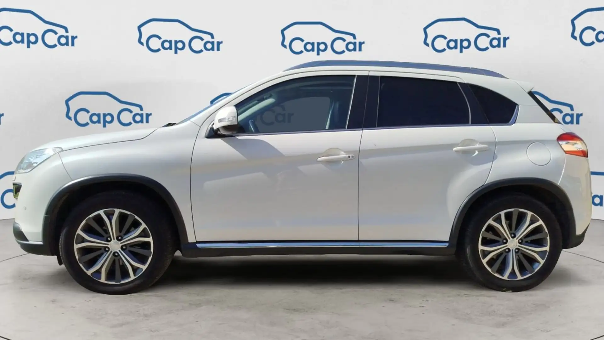 Peugeot 4008 1.8 HDi 150 STT Blanc - 2