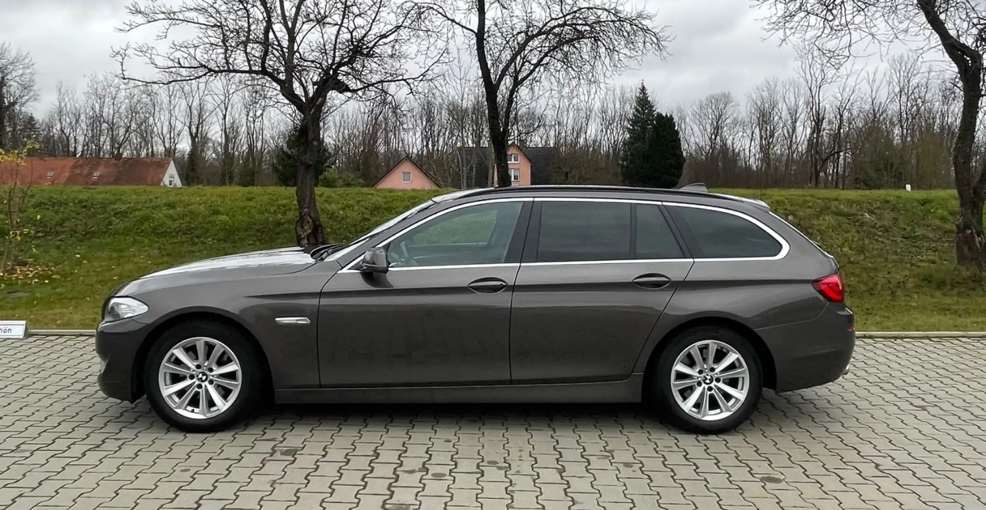 BMW 520 d Touring Navi Prof. Xenon 2.Hand Braun - 2