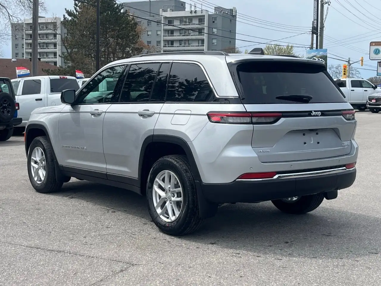 Jeep Grand Cherokee снимка Jeep Grand Cherokee