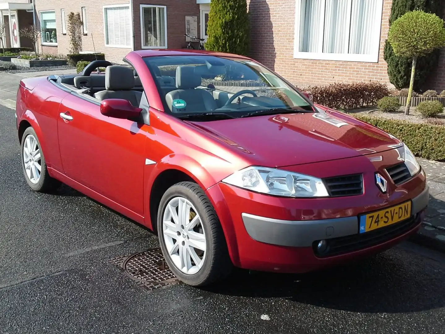 Renault Megane Megane 1.6-16V Priv.Luxe Rood - 1