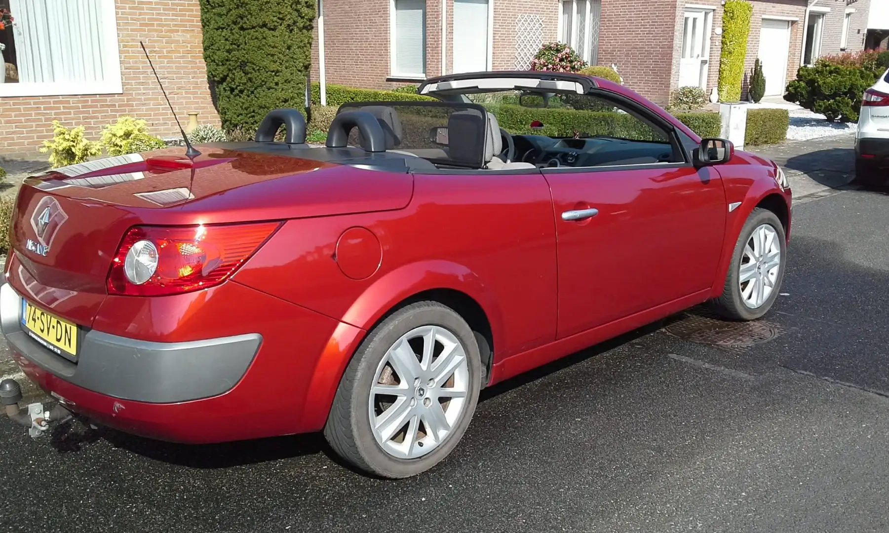 Renault Megane Megane 1.6-16V Priv.Luxe Rood - 2