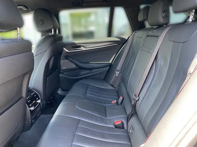 BMW M view 11