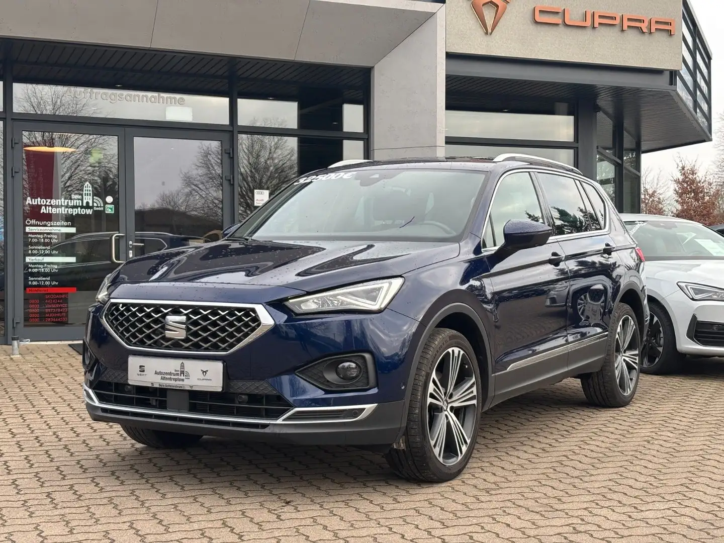 SEAT Tarraco 1.5 TSI Xperience DSG 7SITZE NAVI FAS XL Blau - 1