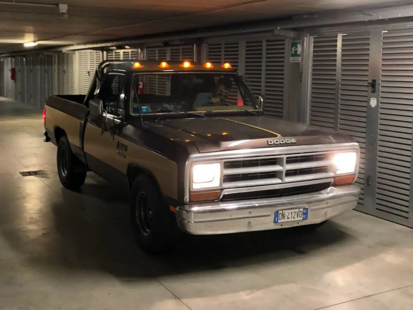 Dodge RAM Ramcharger 5.2 V8 Royal SE auto Marrone - 1