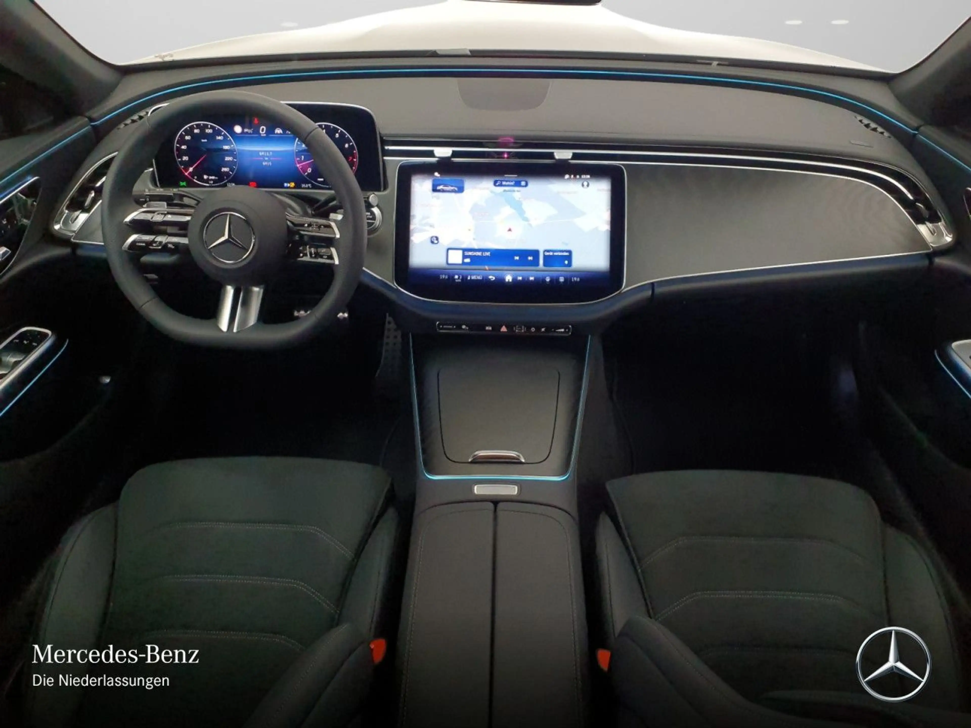 Mercedes-Benz E 450 4M AMG Fahrass WideScreen 360° Distr. AHK 9G — photo 13