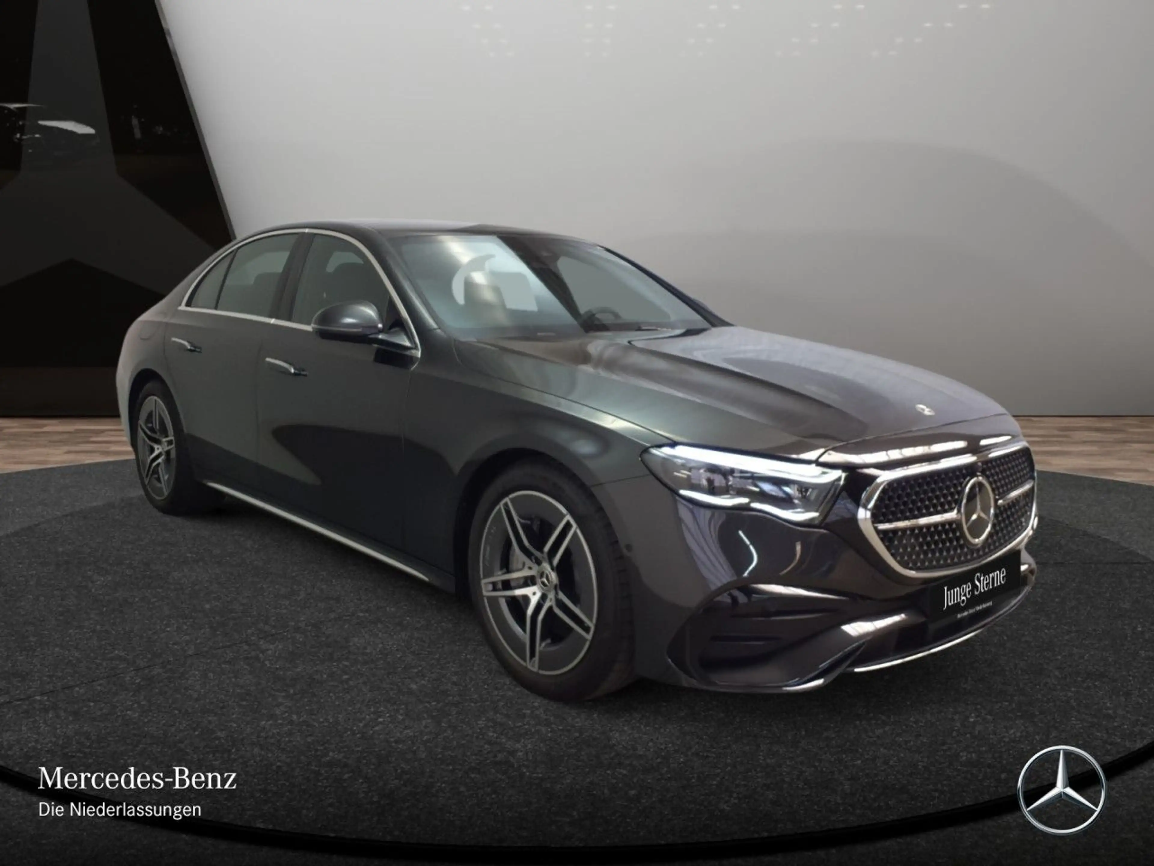 Mercedes-Benz E 450 4M AMG Fahrass WideScreen 360° Distr. AHK 9G — photo 5