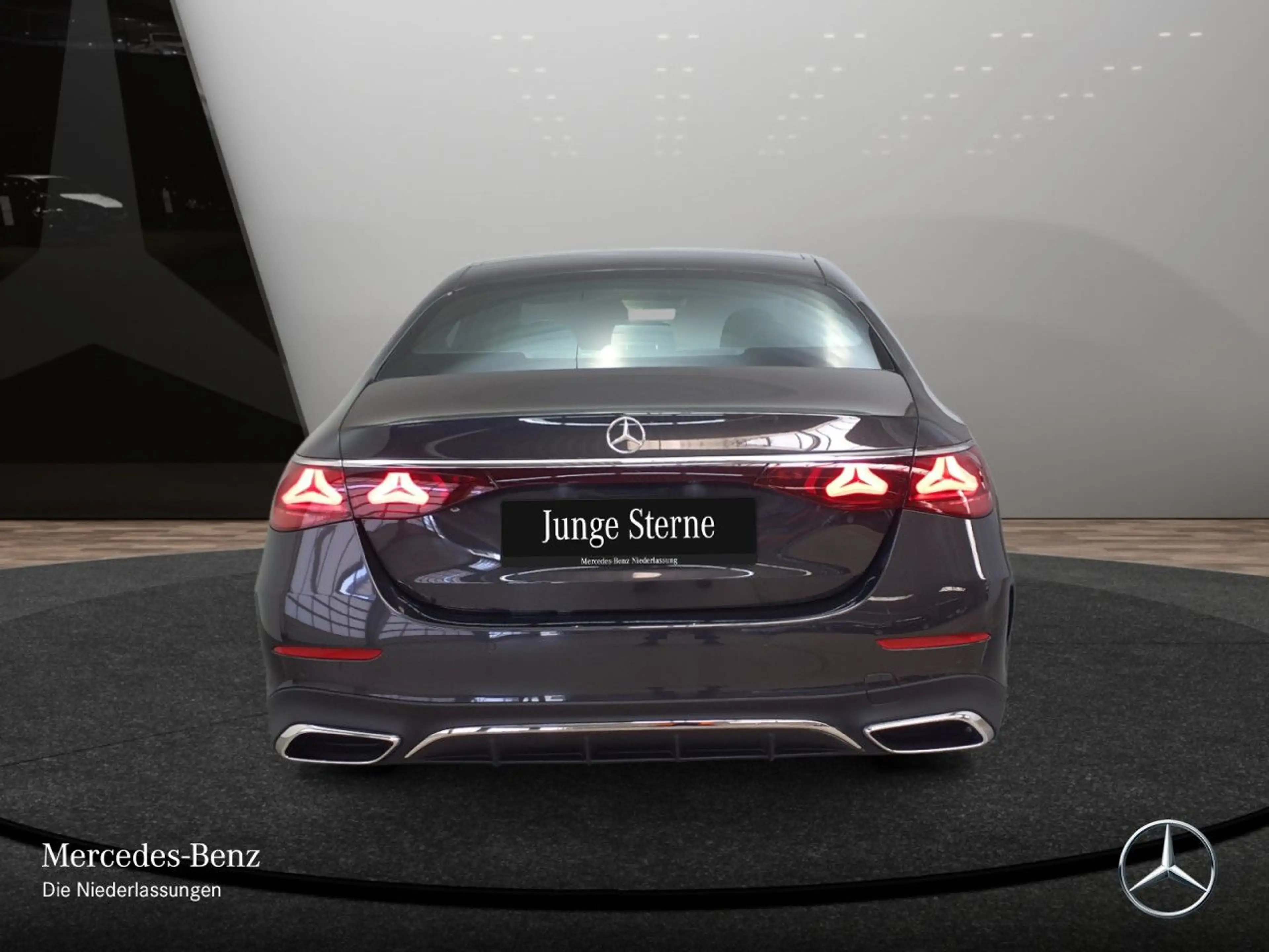 Mercedes-Benz E 450 4M AMG Fahrass WideScreen 360° Distr. AHK 9G — photo 9