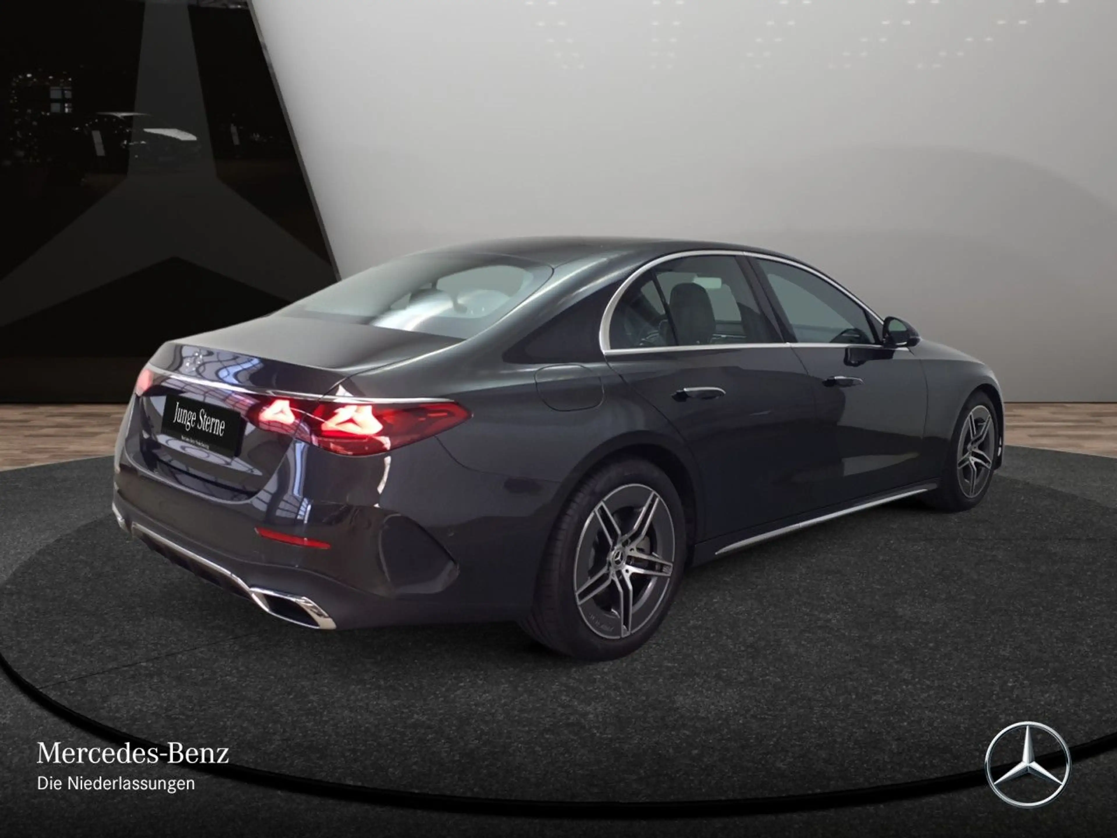 Mercedes-Benz E 450 4M AMG Fahrass WideScreen 360° Distr. AHK 9G — photo 8