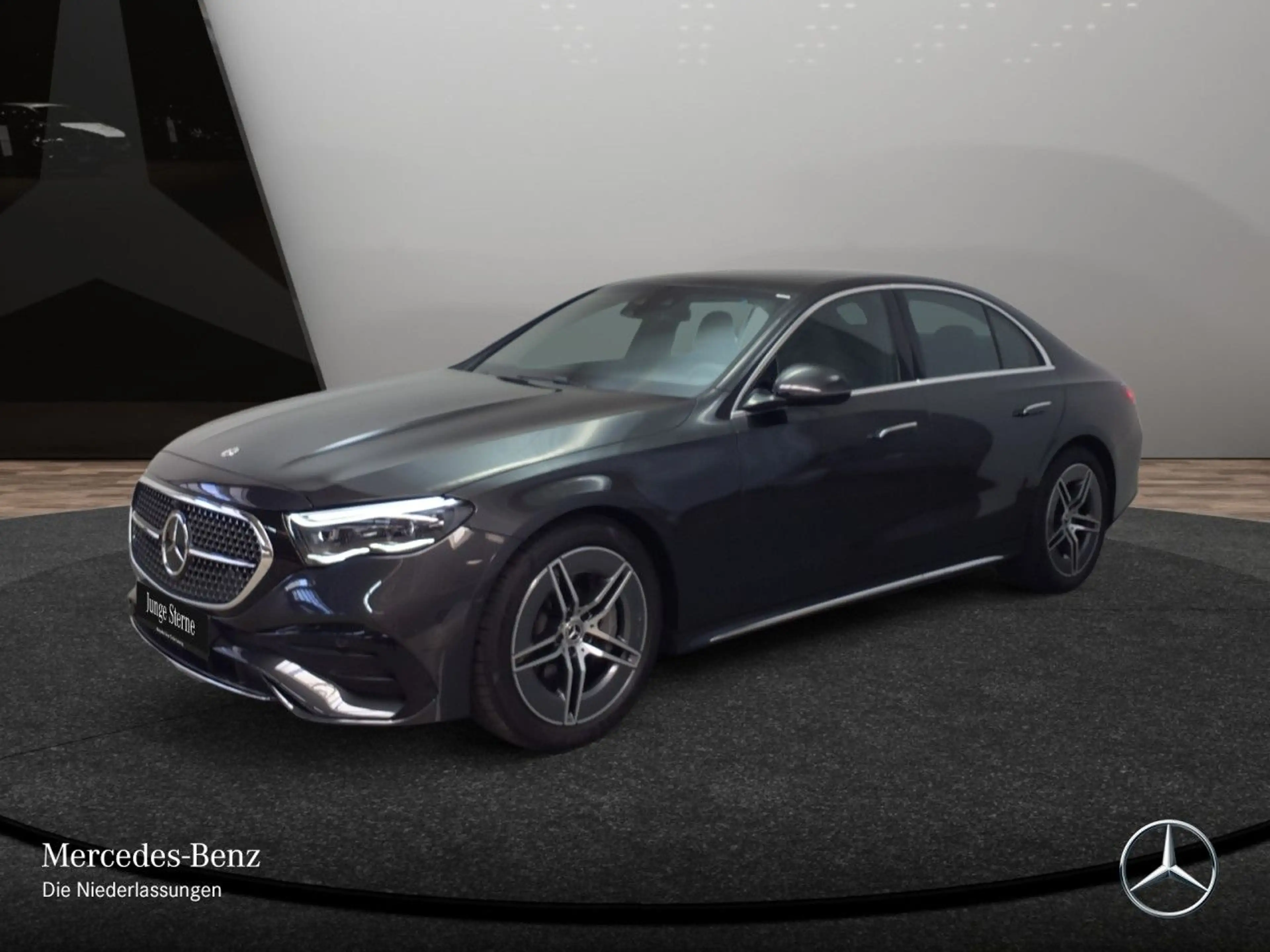 Mercedes-Benz E 450 4M AMG Fahrass WideScreen 360° Distr. AHK 9G — photo 2