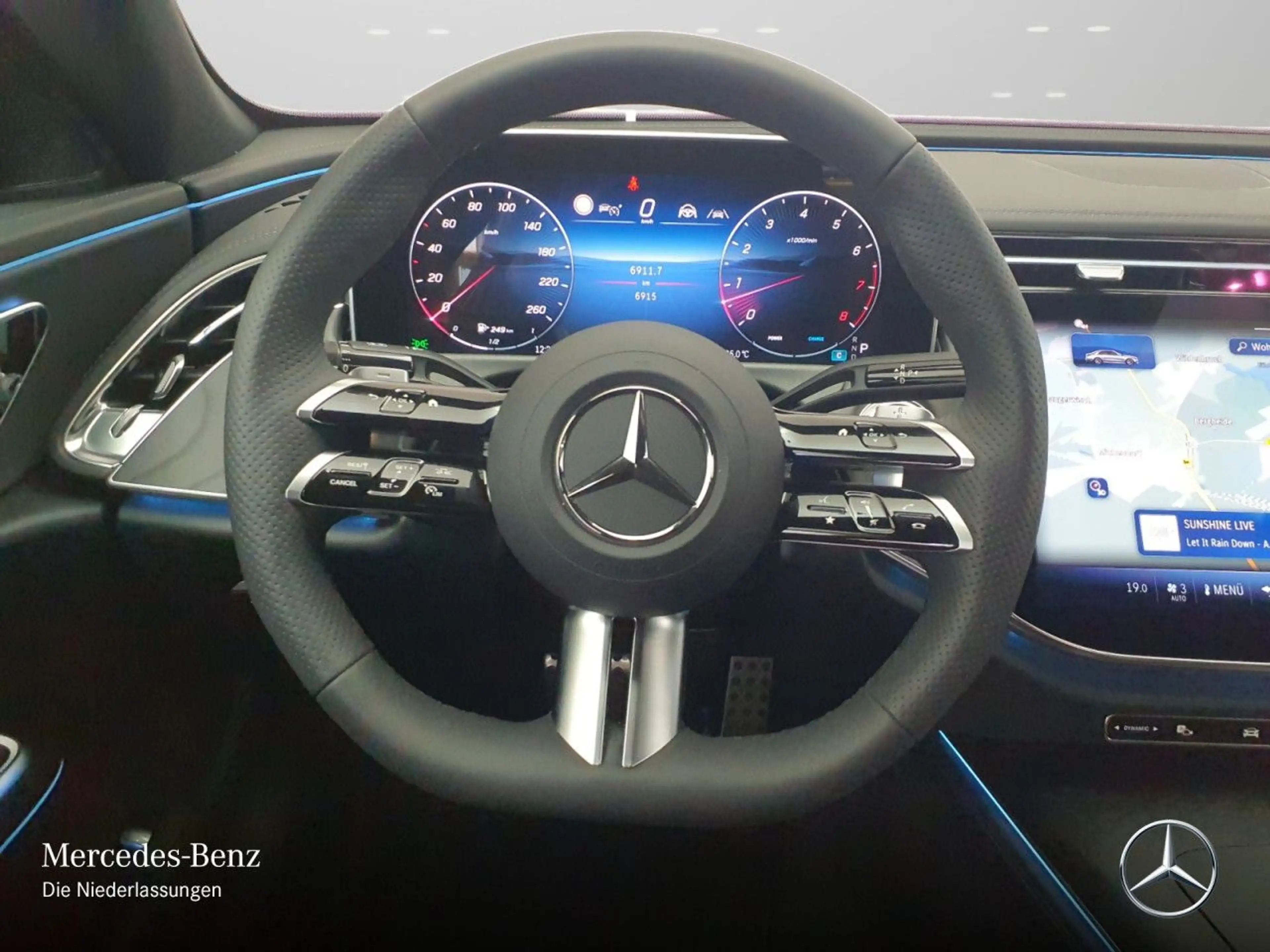 Mercedes-Benz E 450 4M AMG Fahrass WideScreen 360° Distr. AHK 9G — photo 14