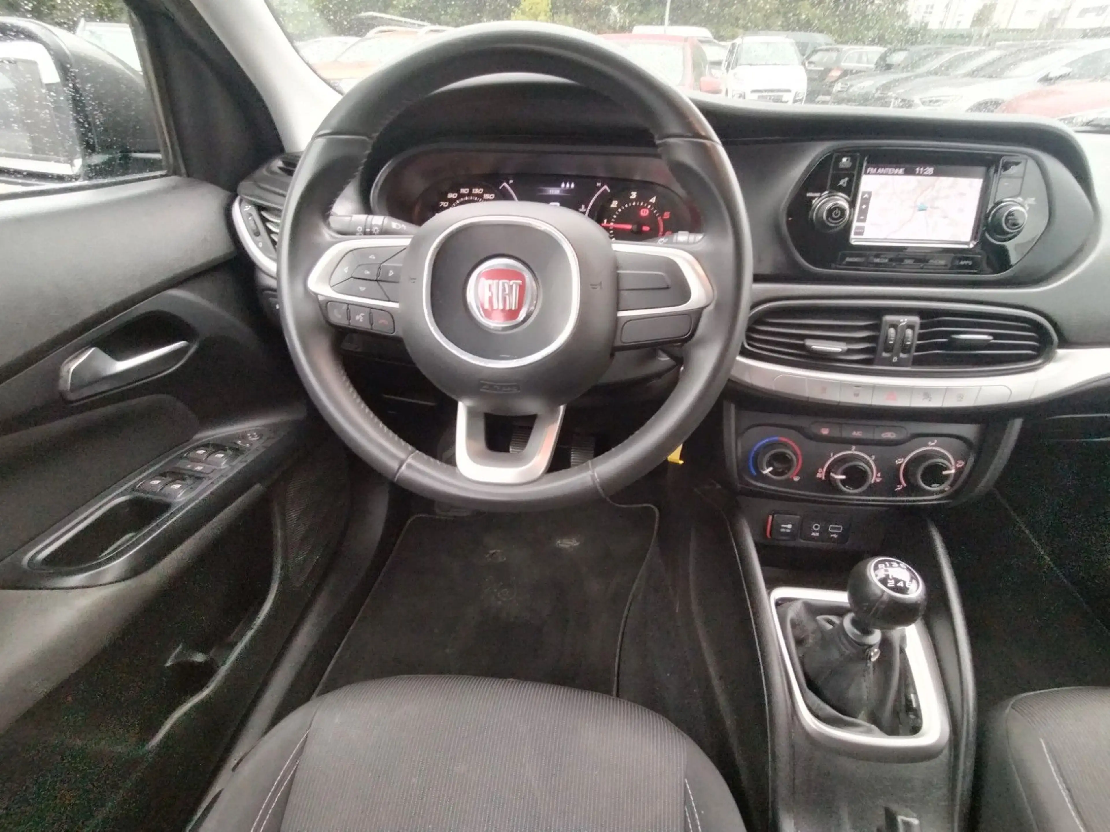 Fiat Tipo 1.6 JTDM EASY+2.HAND+KLIMA+NAVI+PDC+AHK — photo 13