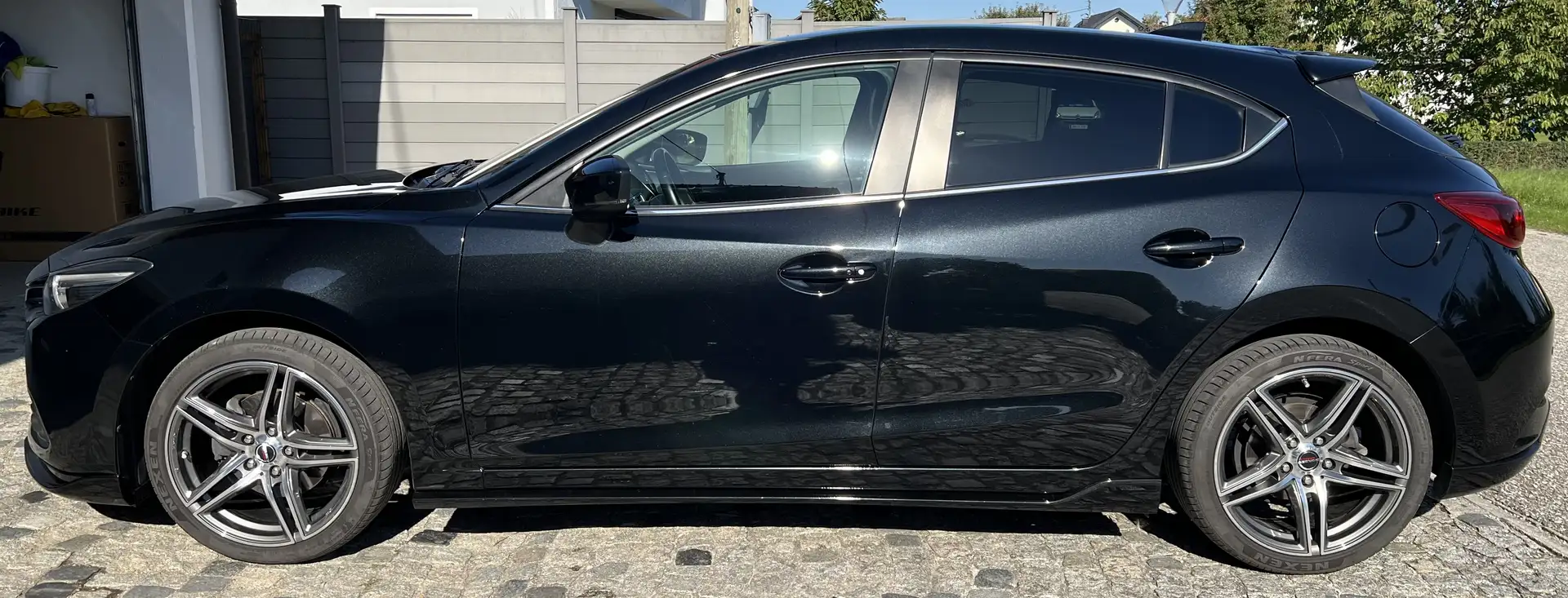 Mazda 3 Sport G165 Revolution Top Schwarz - 2
