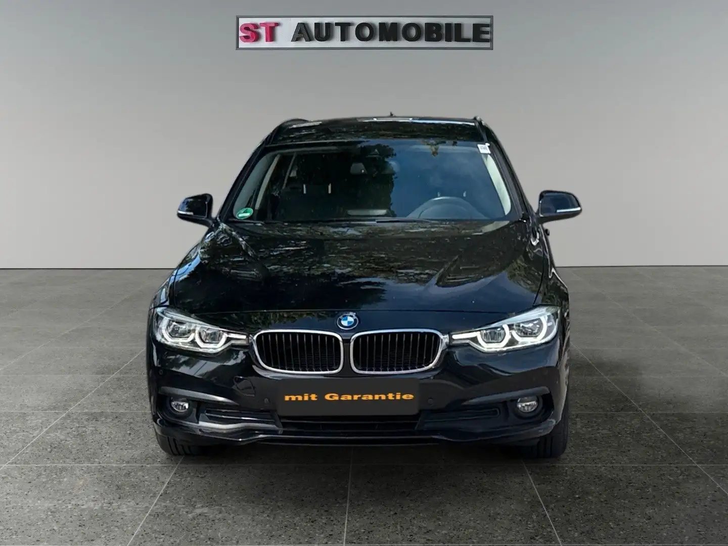 BMW 320 Baureihe Touring 320 d Advantage 2.0-1.Hand Schwarz - 2