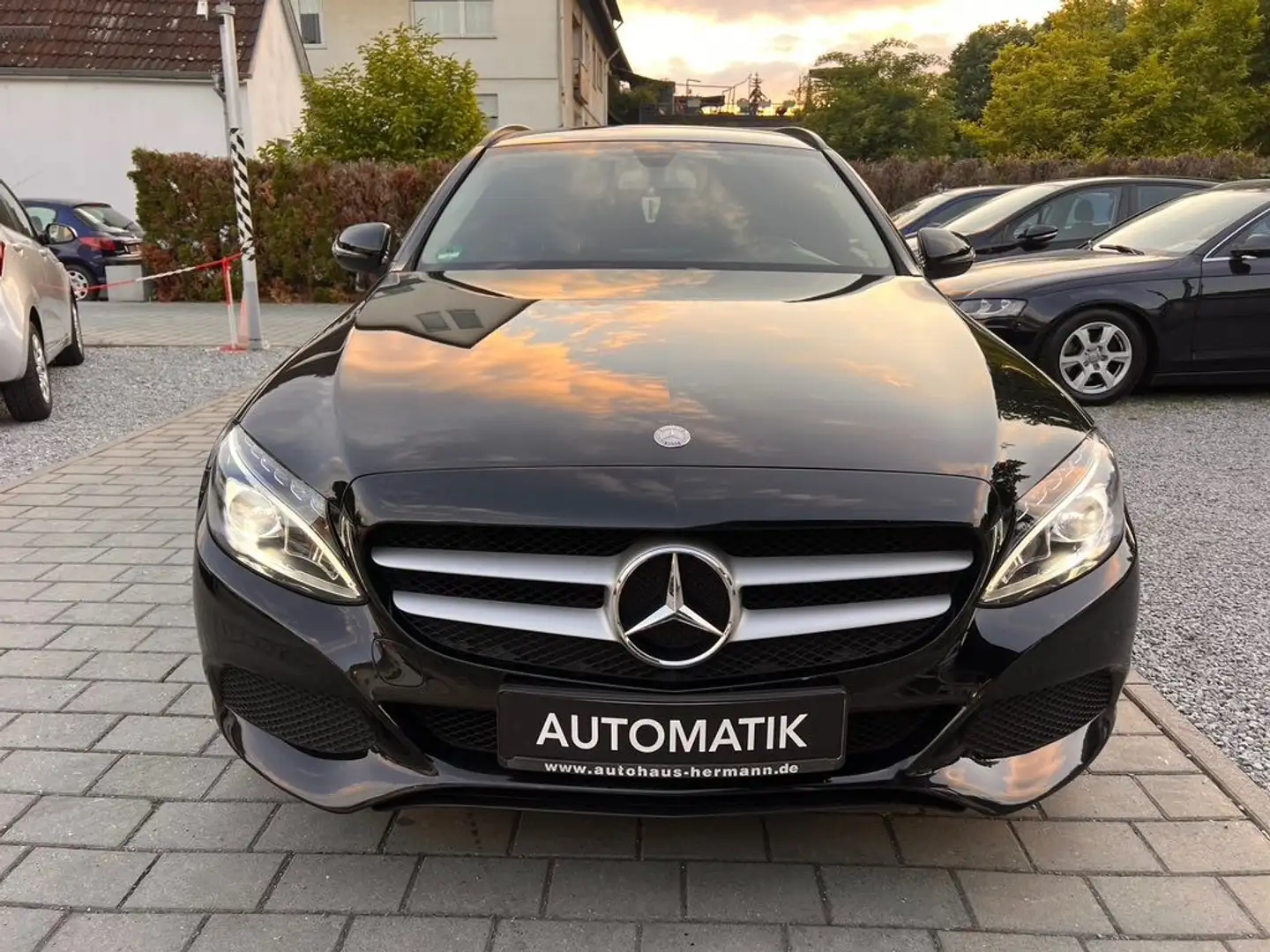 Mercedes-Benz C 180 C180T BlueTec/d NAVI KAM LEDER SHZ PDC TÜV/10.26 Schwarz - 2
