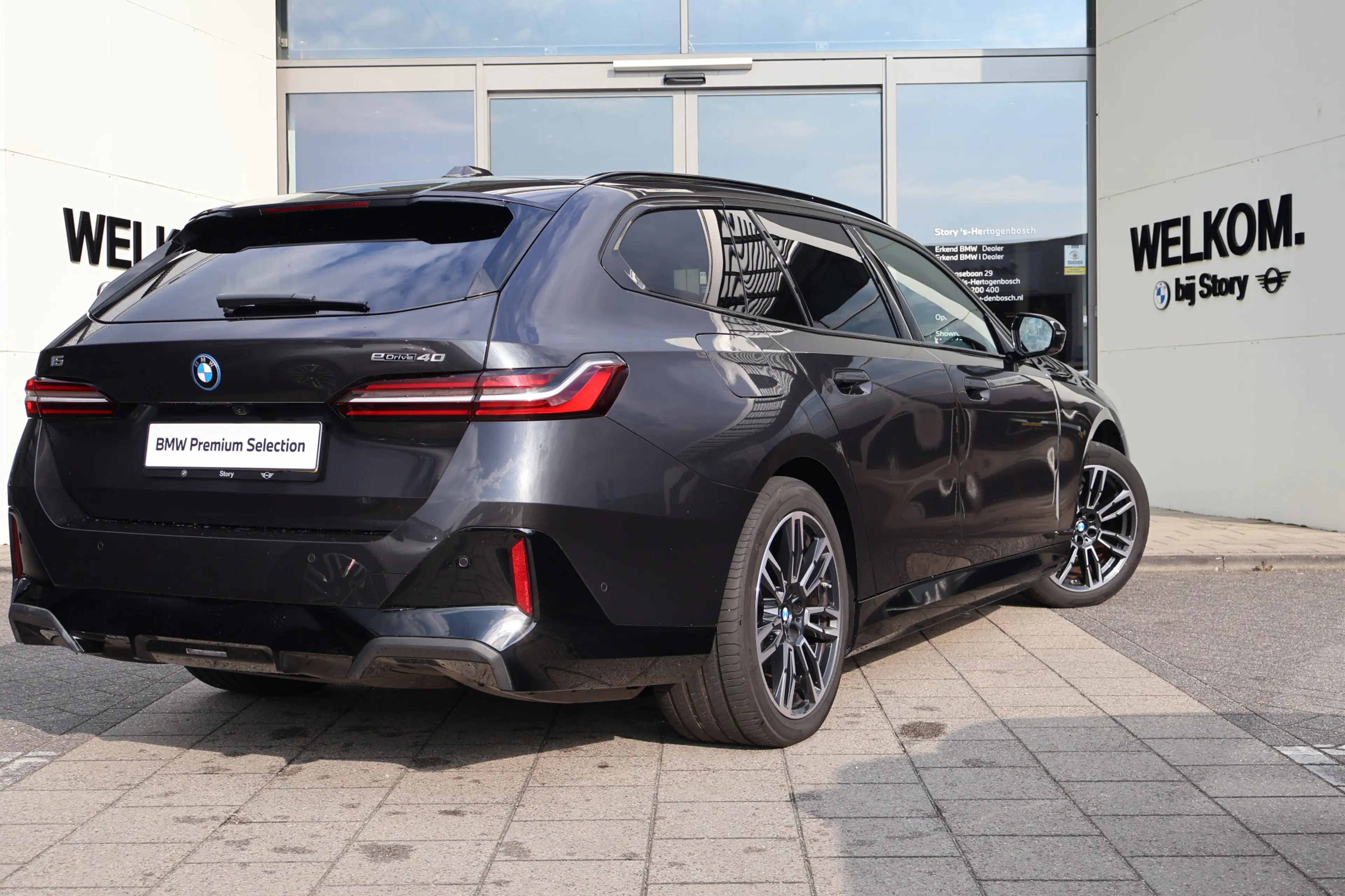BMW i5 Touring eDrive40 M Sport / Trekhaak / Comfort Acce — photo 14