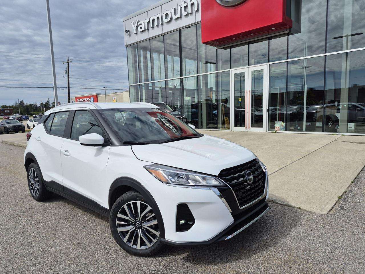 2025 Nissan Kicks SV