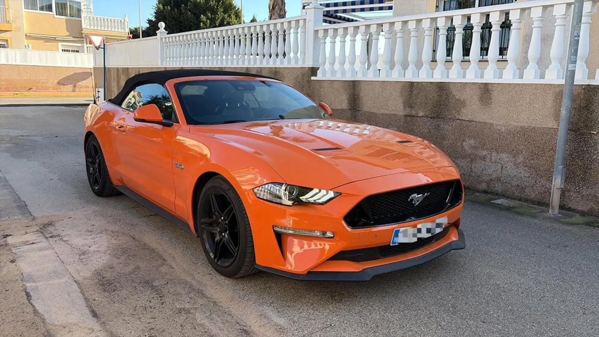 Ford Mustang Convertible 5.0 Ti-VCT GT Aut. - 2