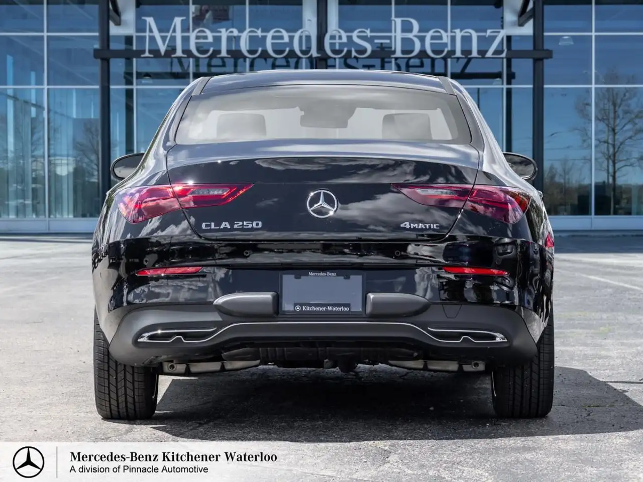 Mercedes-Benz CLA снимка Mercedes-Benz CLA