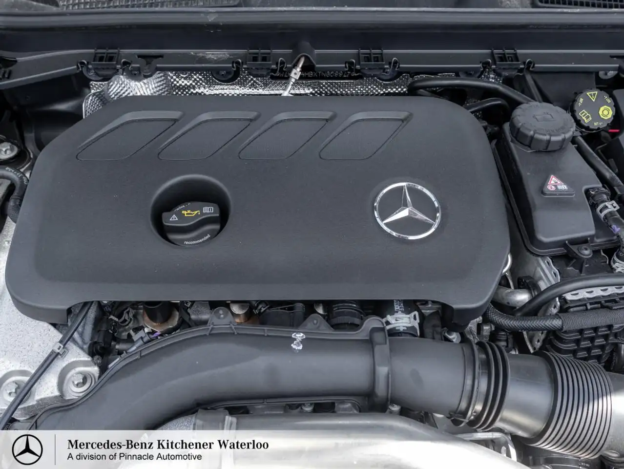 Mercedes-Benz CLA снимка Mercedes-Benz CLA