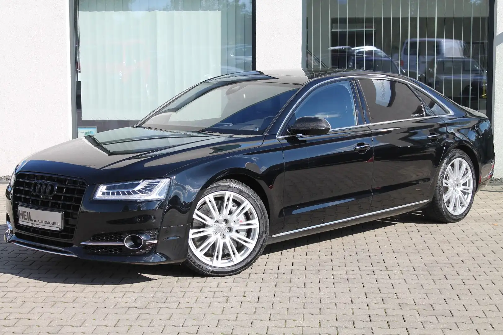 Audi A8 6.3 FSI W12 L quattro*ACC*NACHTSICHT*MATRIX* Schwarz - 1