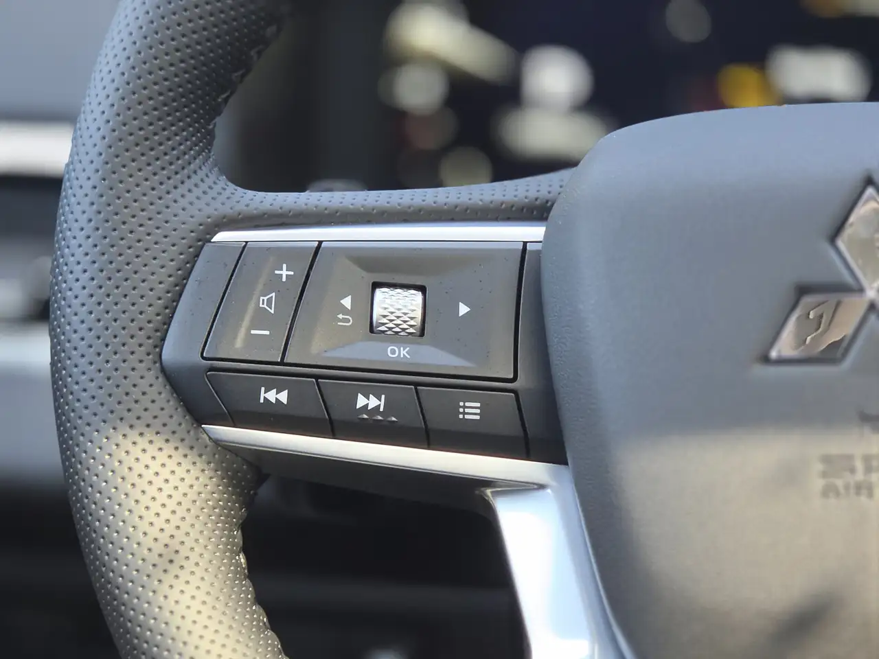 Mitsubishi Outlander снимка Mitsubishi Outlander