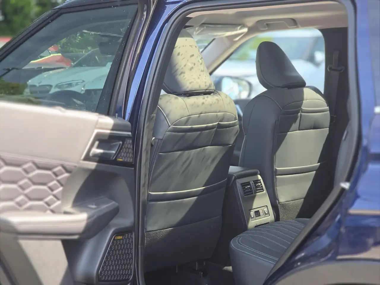 Mitsubishi Outlander снимка Mitsubishi Outlander