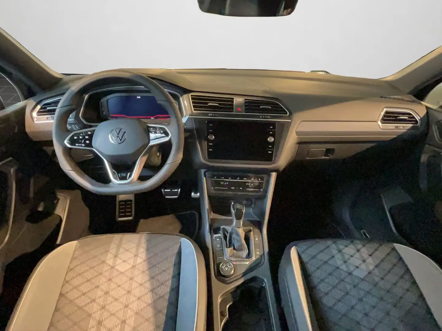 Volkswagen Tiguan Allspace 2.0 TSI DSG *R-Line* R-Kamera AH Fekete - 2