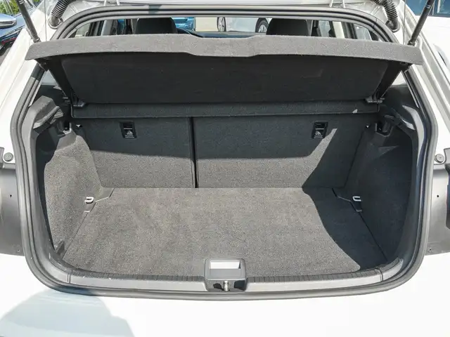 Volkswagen Polo view 16