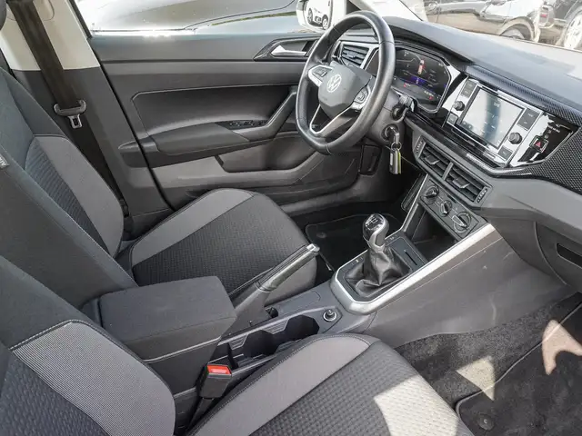 Volkswagen Polo view 7