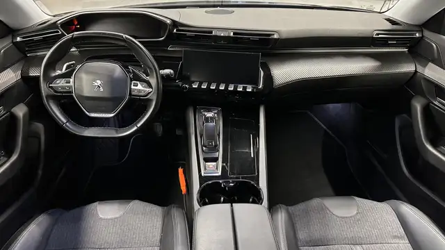 Peugeot 508 SW view 3
