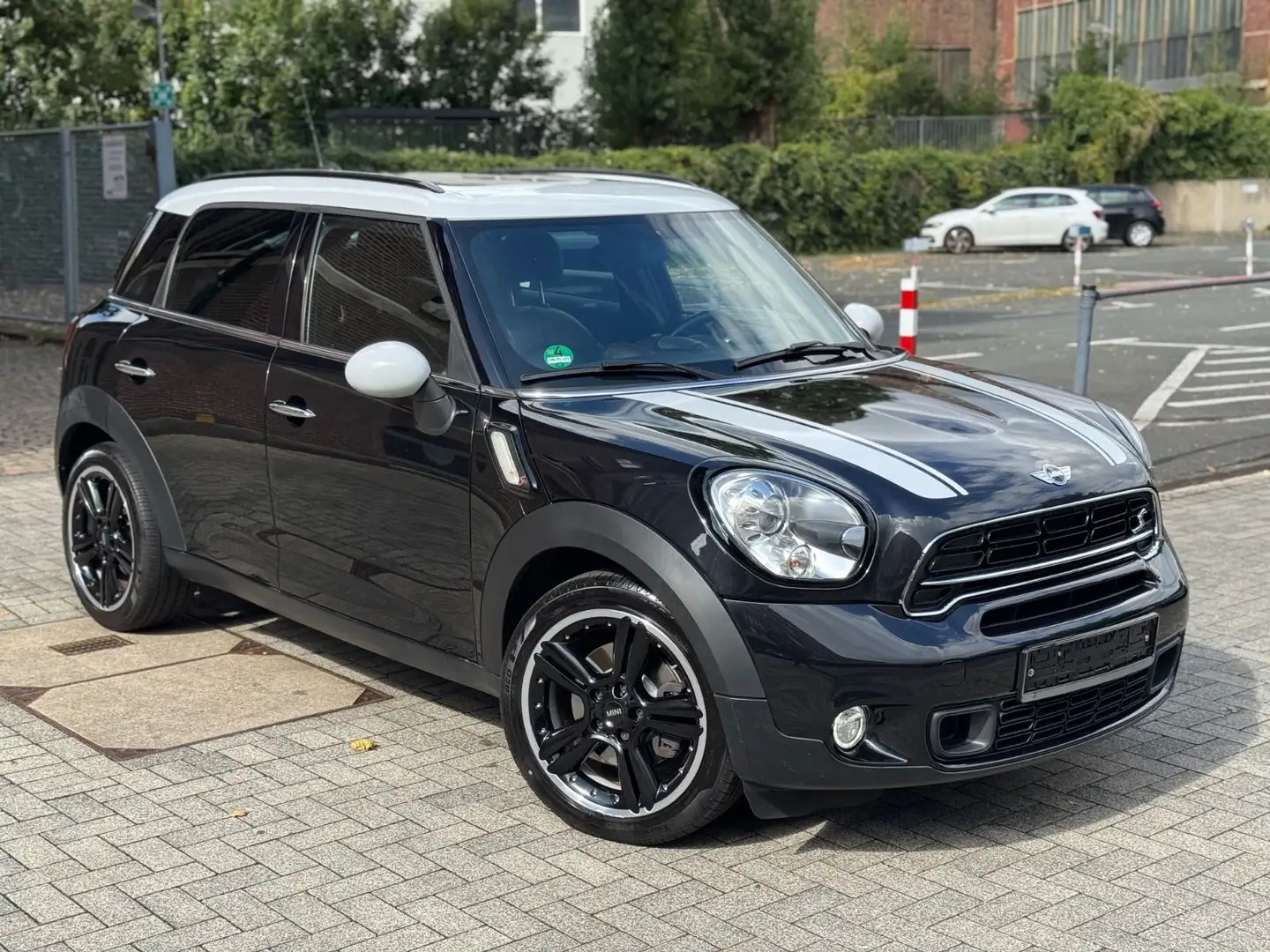 MINI Cooper S Countryman Cooper S/Navi/Pano/Leder/Vol Negro - 2
