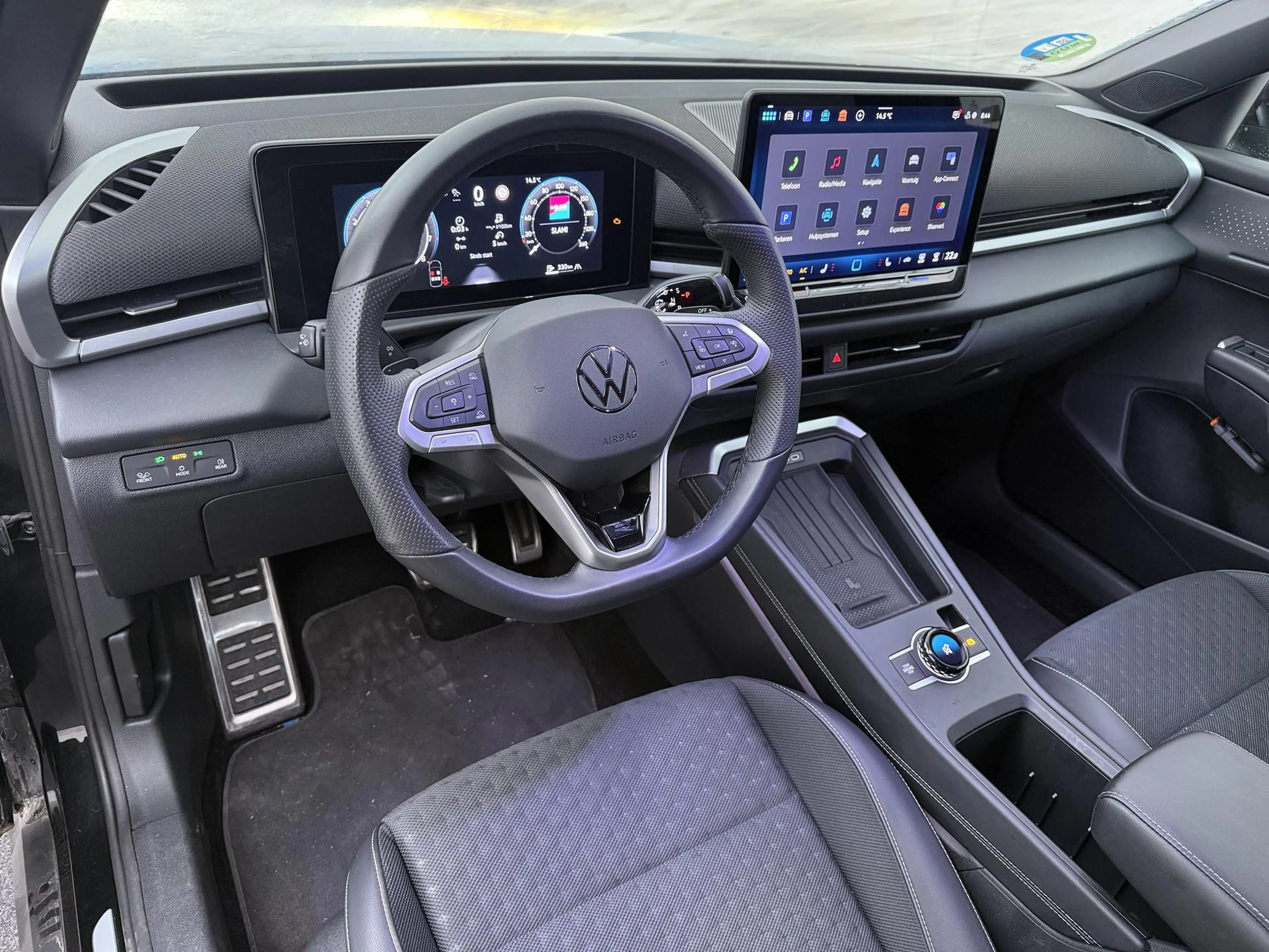 Volkswagen T-Roc 1.5 eTSI R-Line | Camera | Side Assist | ACC | Ele — photo 3