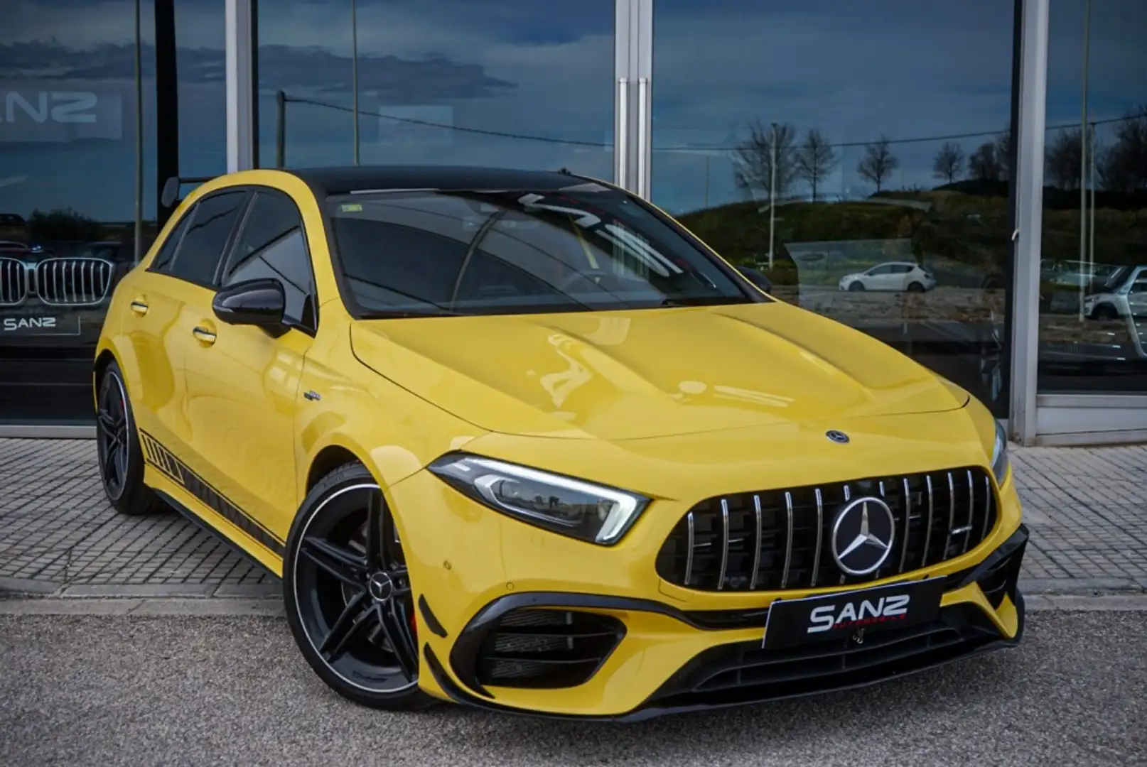 Mercedes-Benz A 45 AMG S 4Matic+ 8G-DCT Jaune - 1
