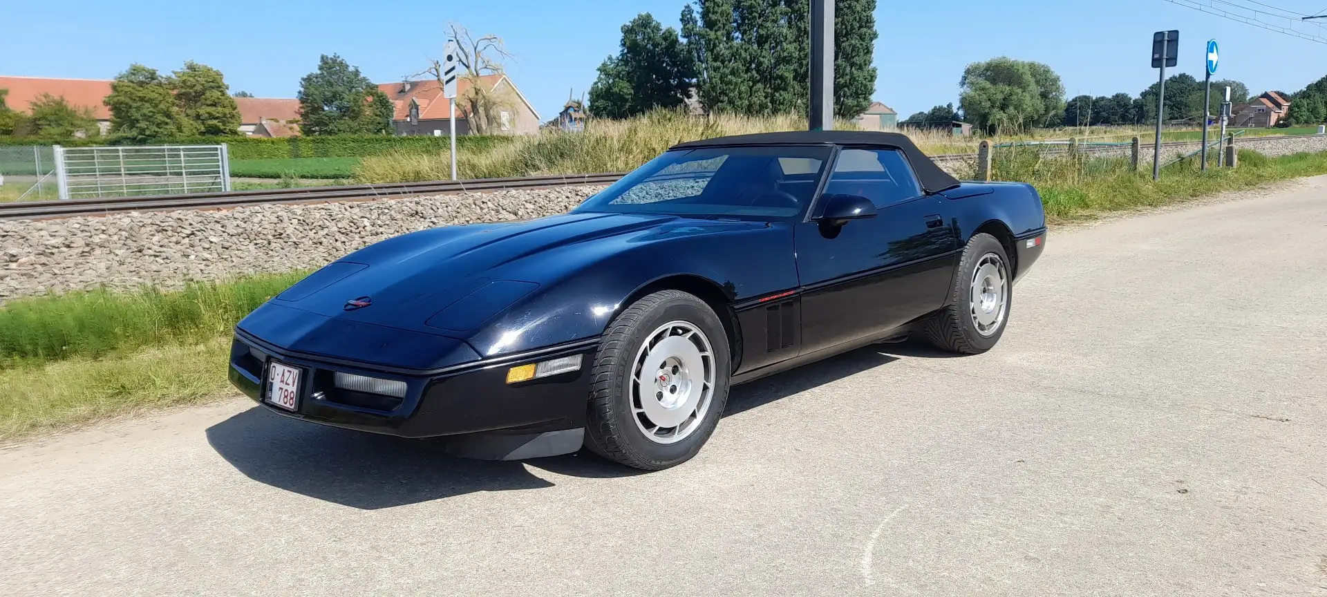 Chevrolet Corvette 1986 convertible - 1