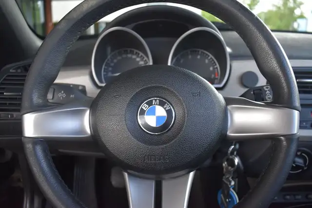 BMW Z4 view 14