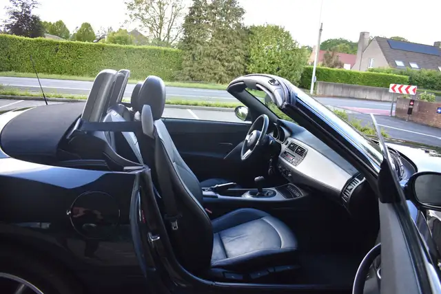 BMW Z4 view 12