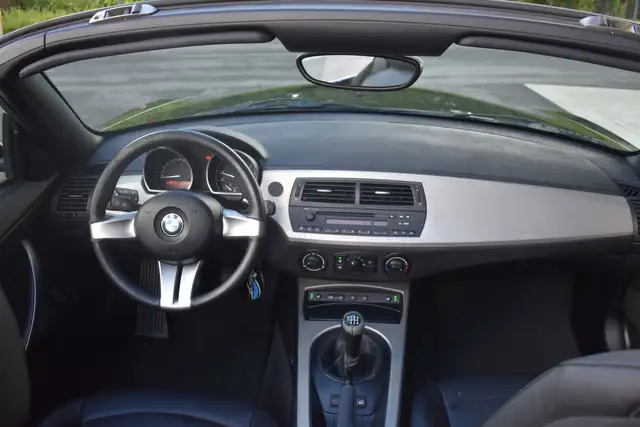 BMW Z4 view 7