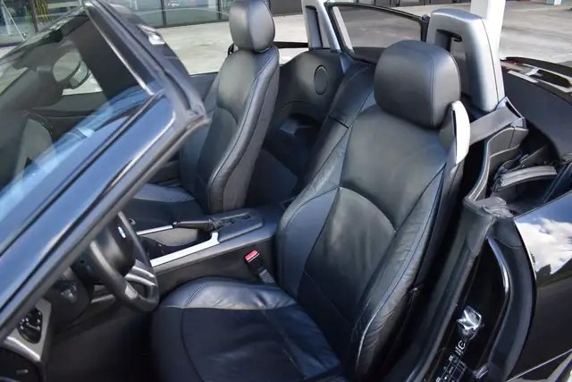 BMW Z4 view 9