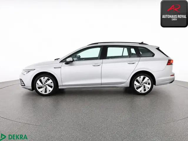 Volkswagen Golf view 2