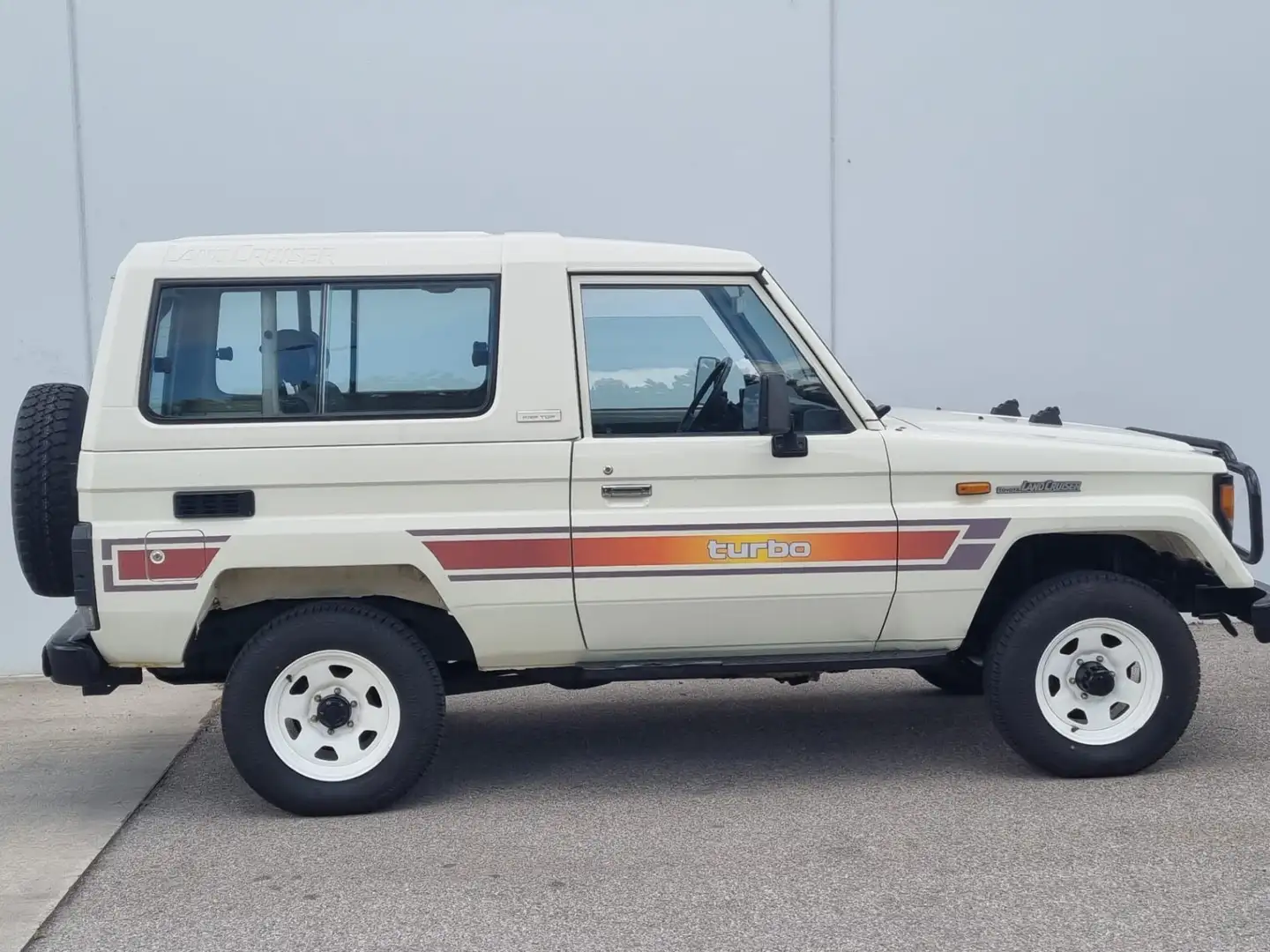 Toyota Land Cruiser Landcruiser 2,4 FRP-Top 4WD TD Weiß - 2
