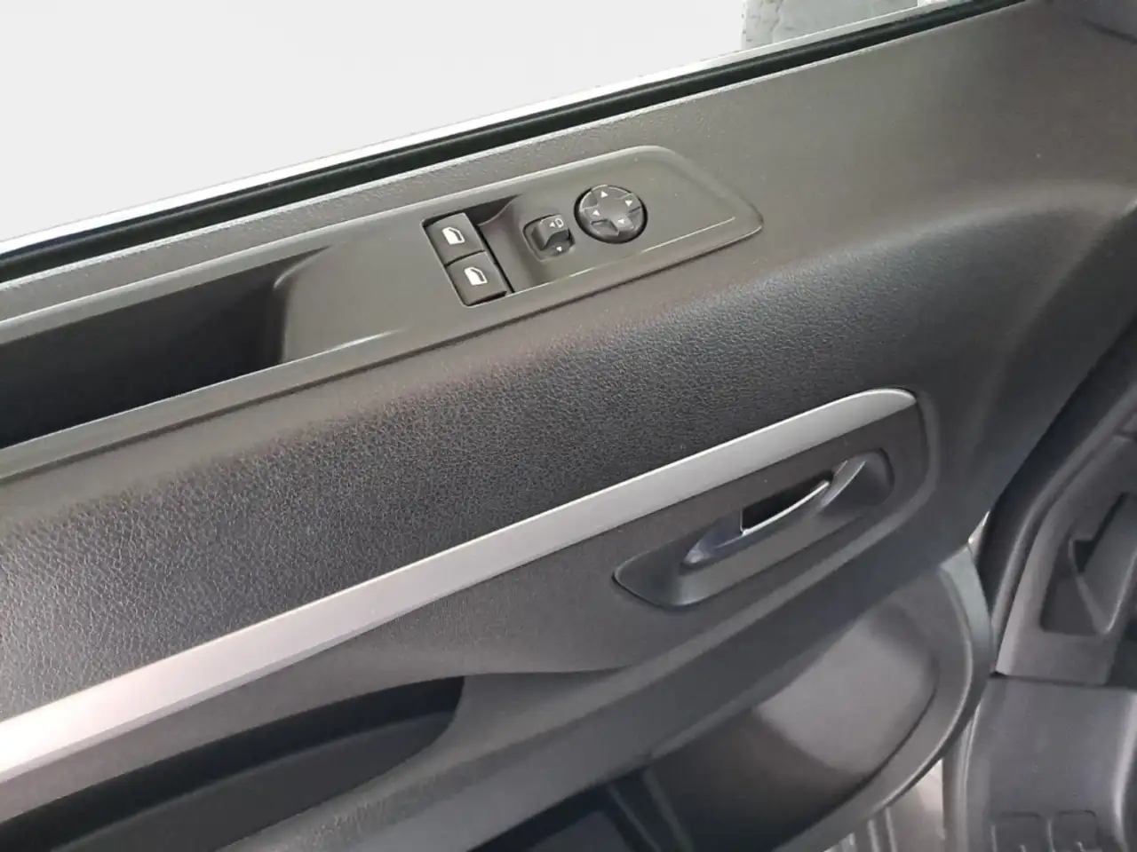Peugeot Traveller — photo 18 sur 28